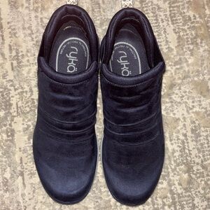 Ryka suede like boots size 7.5 great condition!